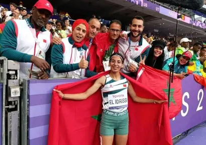 فاطمة الزهراء الإدريسي – ميدالية فضية في سباق 1500 متر (T13) في دورة الألعاب البارالمبية باريس 2024