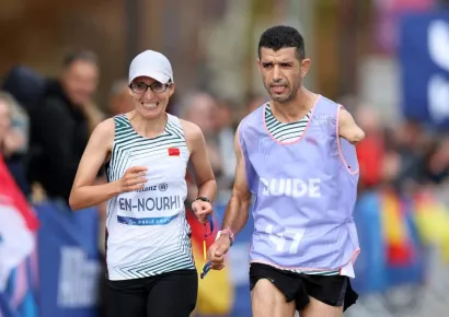 مريم النوغي – ميدالية فضية في سباق الماراثون (فئة T12) في دورة الألعاب البارالمبية باريس 2024