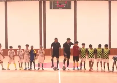 Reportage sur les activités du tournoi des écoles sportives organisé par la Direction provinciale du ministère de l’Éducation nationale, du Préscolaire et des Sports à Laâyoune, dans le cadre de la mise en œuvre de son programme sportif